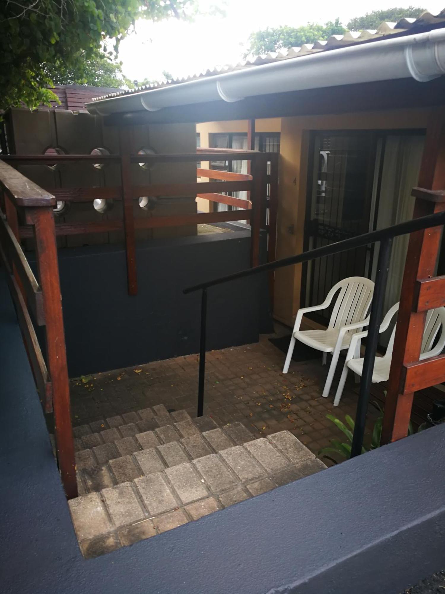 Dempsey'S Self-Catering Guest House Port Elizabeth Exterior photo