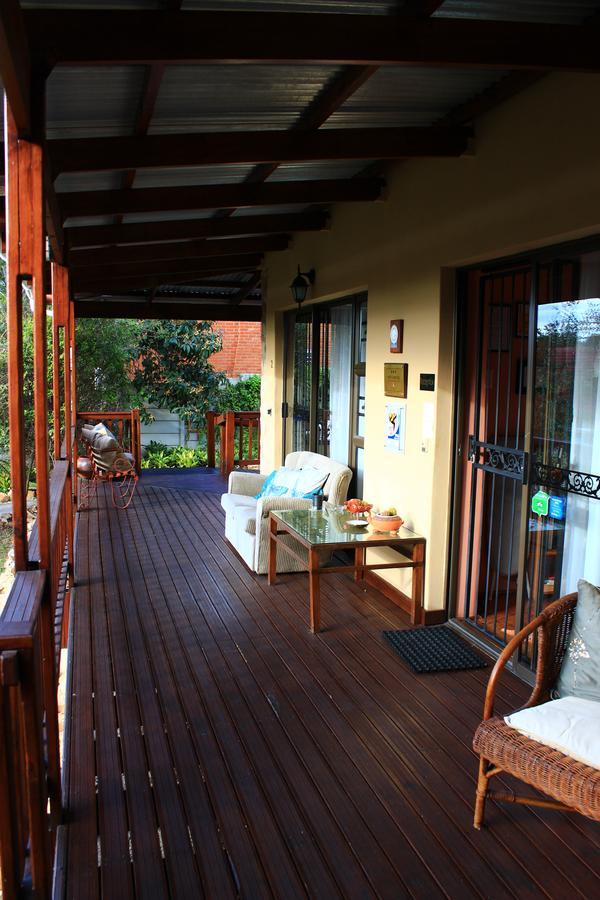 Dempsey'S Self-Catering Guest House Port Elizabeth Exterior photo