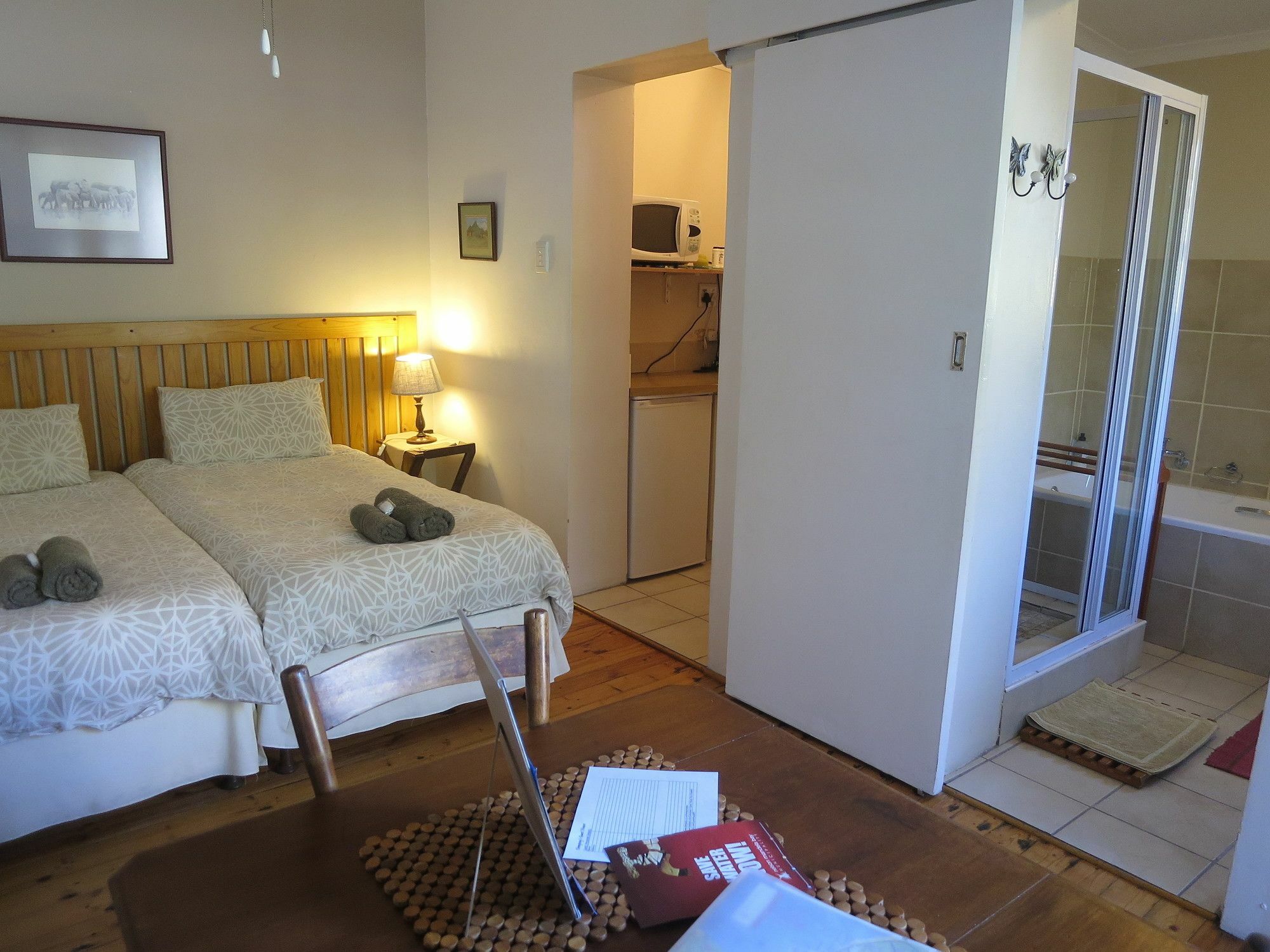 Dempsey'S Self-Catering Guest House Port Elizabeth Exterior photo